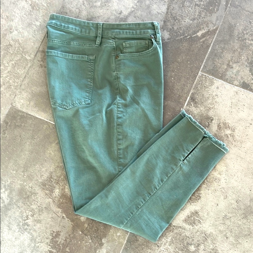 LOFT The Curvy Skinny Green Jeans Sz: 10/30